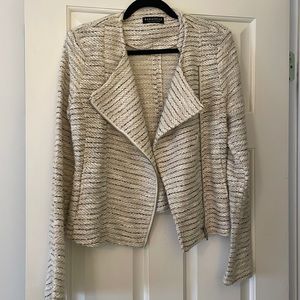 NEVER WORN. Size L. Woven Blazer Jacket. Perfect transition into spring.